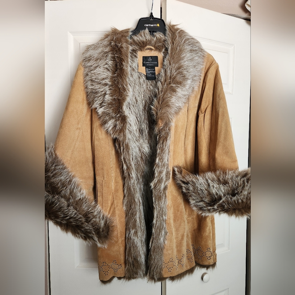 Dennis Basso Leather Jacket with Plush Fur Trim and Matching Tan Gloves Size L